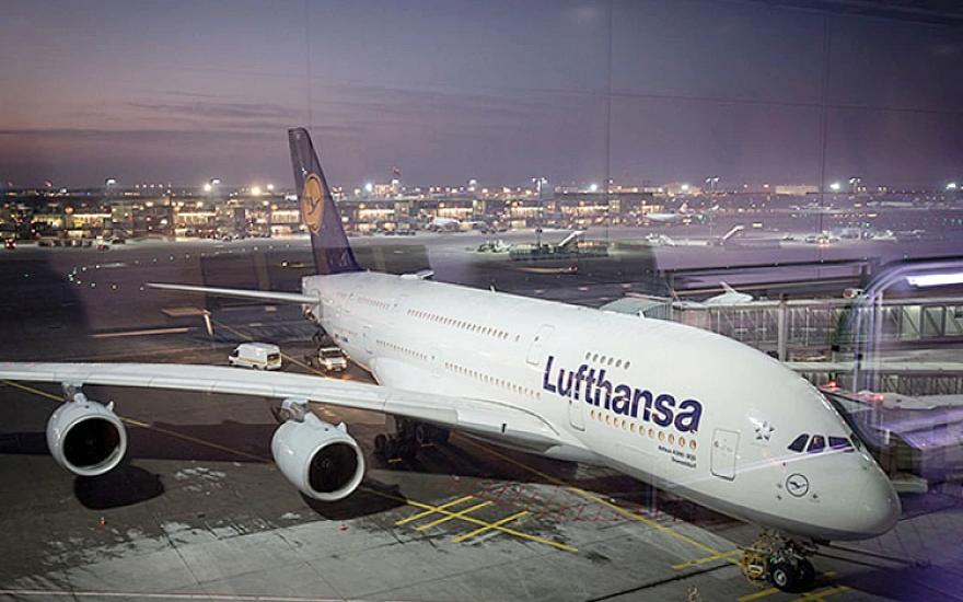 Lufthansa" əməkdaşlarını 