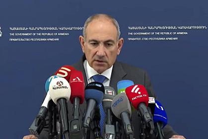 Paşinyan İran səfirinə 