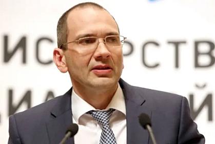 Sabiq məmur arvadından gileylənib, 