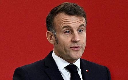 Makronun gözü qızardı, 