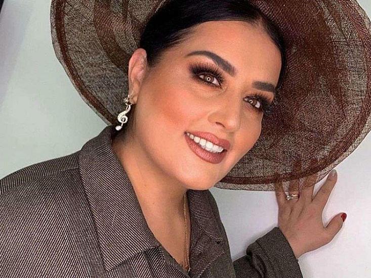 Elza Seyidcahan: Kişilər oturur gözləyir ki...