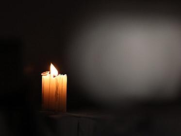 Bu məşhurun fanatı onun məzarı yaxınlığında 