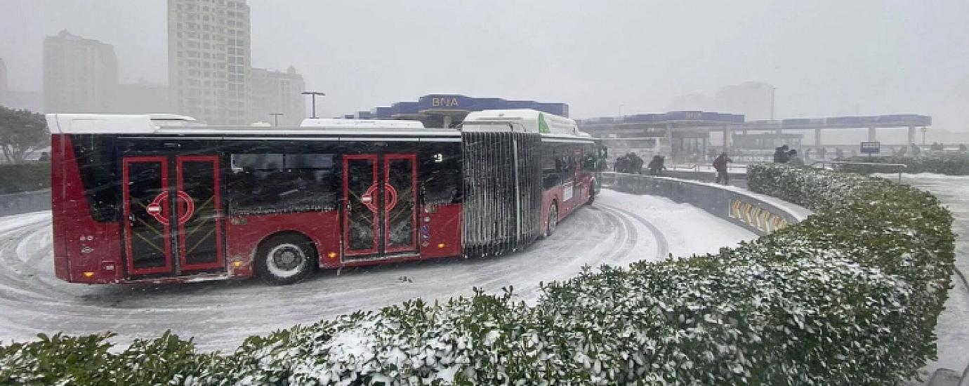 Bəzi istiqamətlərdə avtobuslar gecikə bilər - 