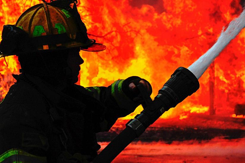 Ziya Bunyadov prospektində obyektdə yanğın başlayıb