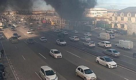 Bakıda obyekt yanır: yaxınlıqdakı mağazalar təxliyə edilir - 