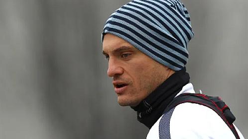 Əfsanənin qardaşı ölü tapıldı