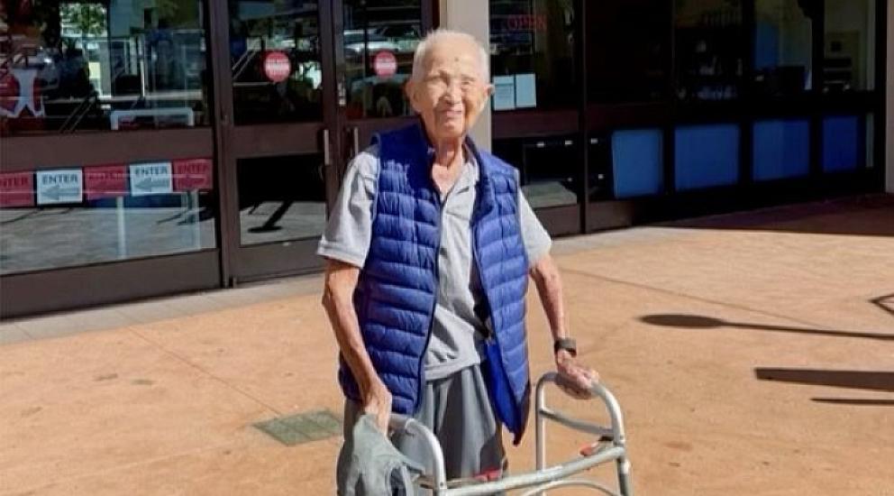 106 yaşını idman zalında