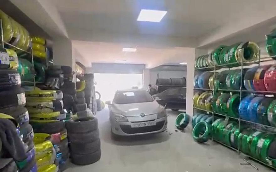 Yaşayış binasındakı avtomobil şinlərinin satışı anbarı bağlandı - 
