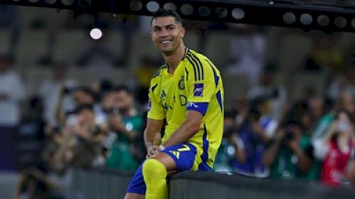 Ronaldu karyerasını başa vurmaq 