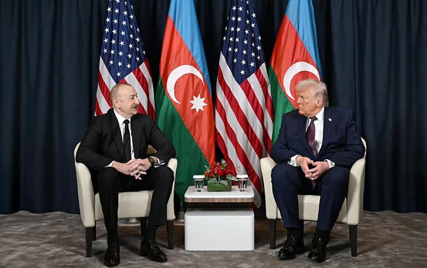 Tramp yalnız iki liderlə görüşdü - 