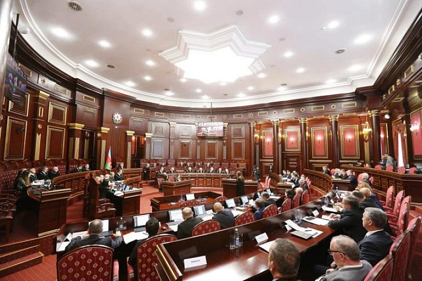 Ali Məhkəmənin Cinayət Kollegiyası 5 faiz iş üzrə qərarları 