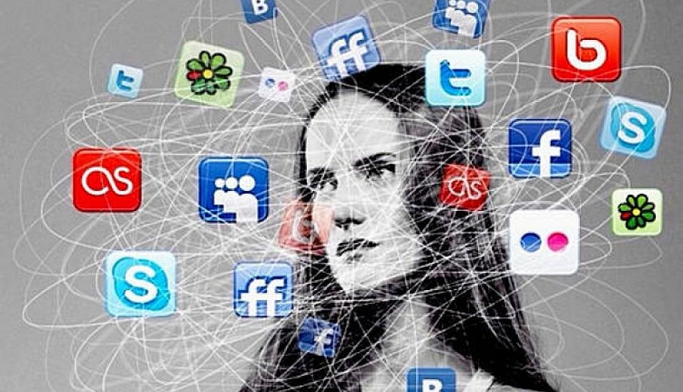 15 yaşadək uşaqlara sosial şəbəkələr 