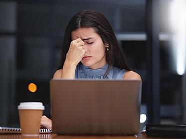 У женщин эти тревожные симптомы могут быть признаком инфаркта - Предупреждение