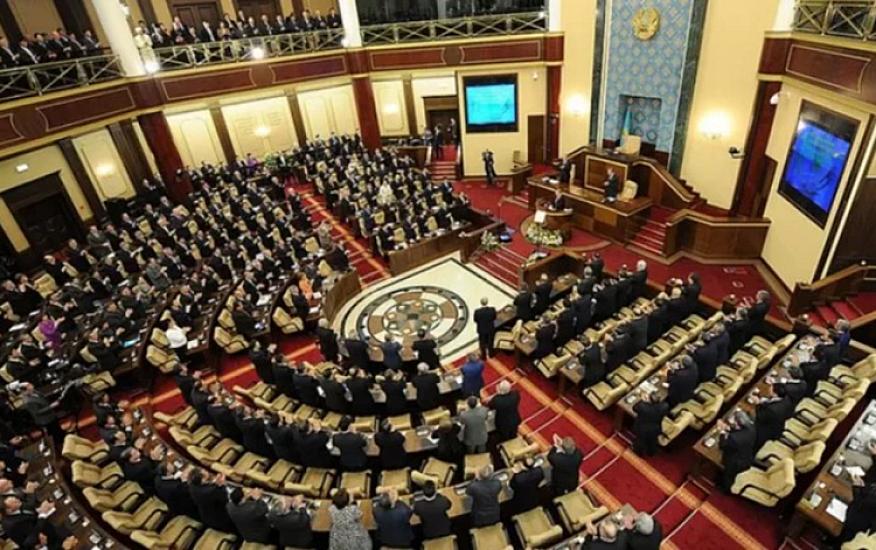 Rüşvətxorların seçkilərdə iştirakı qadağan edilə bilər - 