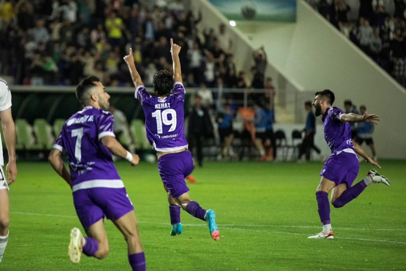 "Sumqayıt" Şamaxı klubu ilə