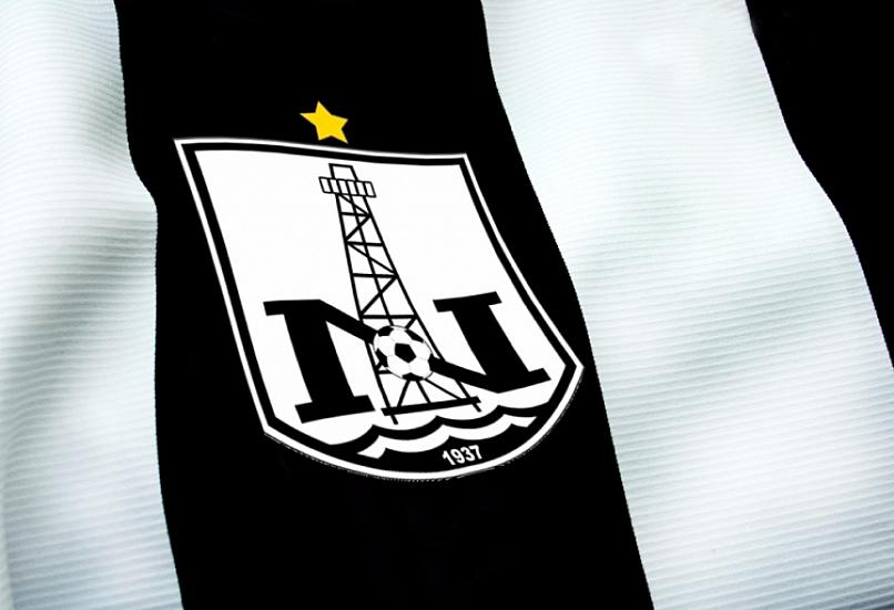 "Neftçi" qapıçısı ilə müqavilə 