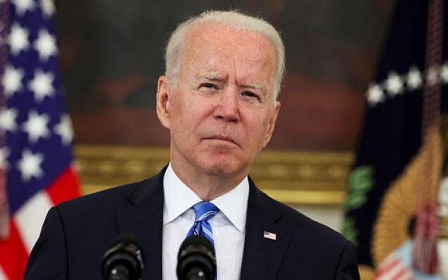 Bayden sükutu pozdu - 