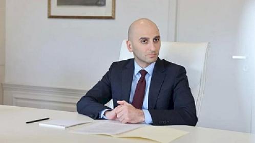 Sabiq nazir azadlığa 