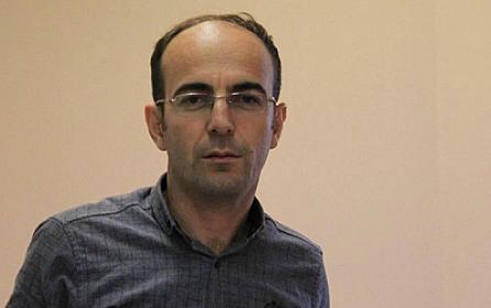 Şəmşad Ağaya anasının dəfnində iştirak 