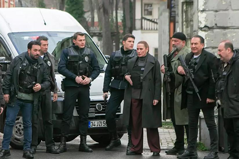 Bu aktyor da "Arka Sokaklar"ı