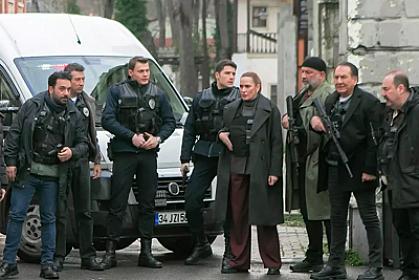 Bu aktyor da "Arka Sokaklar"ı