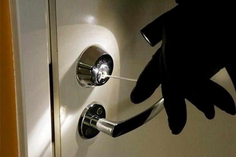 12 min manatlıq məişət əşyaları oğurlanıb