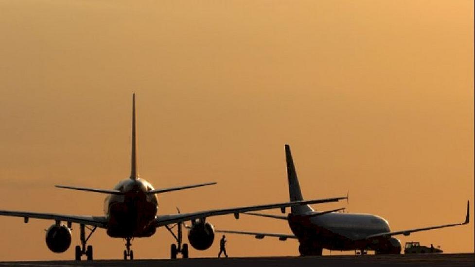 ABŞ Venesuelanın hava məkanını kommersiya aviasiyası üçün