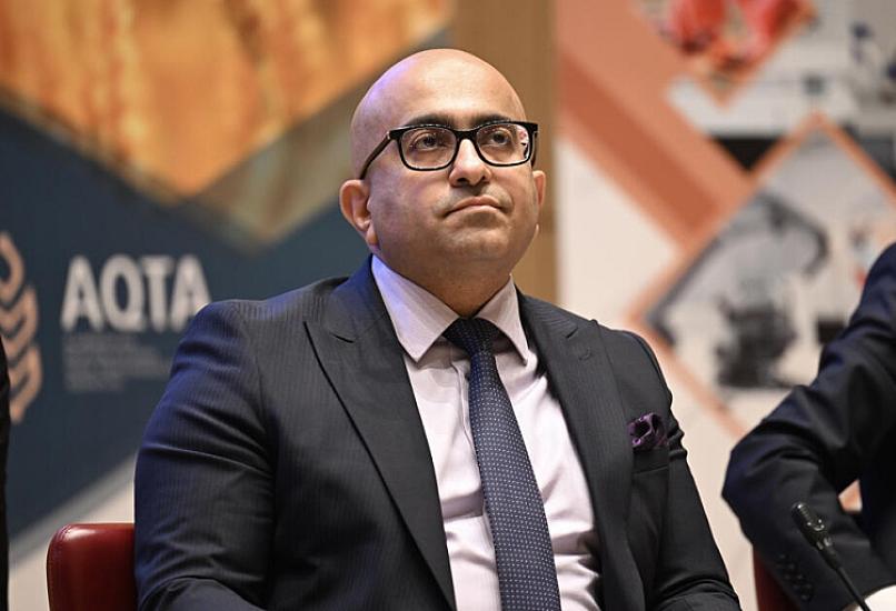 Anar Əzimov vəzifəsindən 