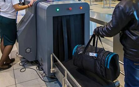 Vəzifəli şəxs 18 kq qızılla tutuldu - 