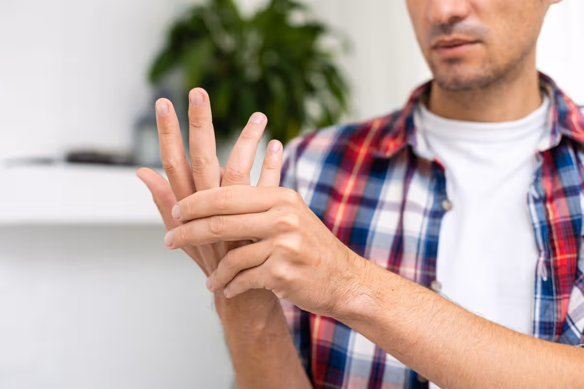 Əl gücünün zəifləməsi nəyə 