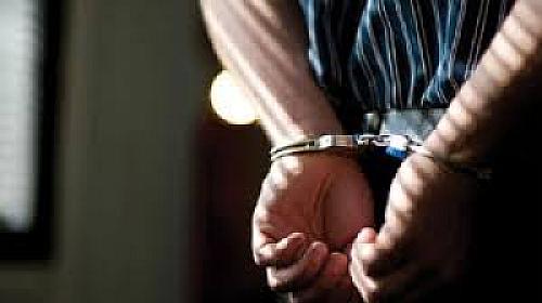 Bakıda vəzifəli şəxs 18 kiloqram qızılla tutuldu -