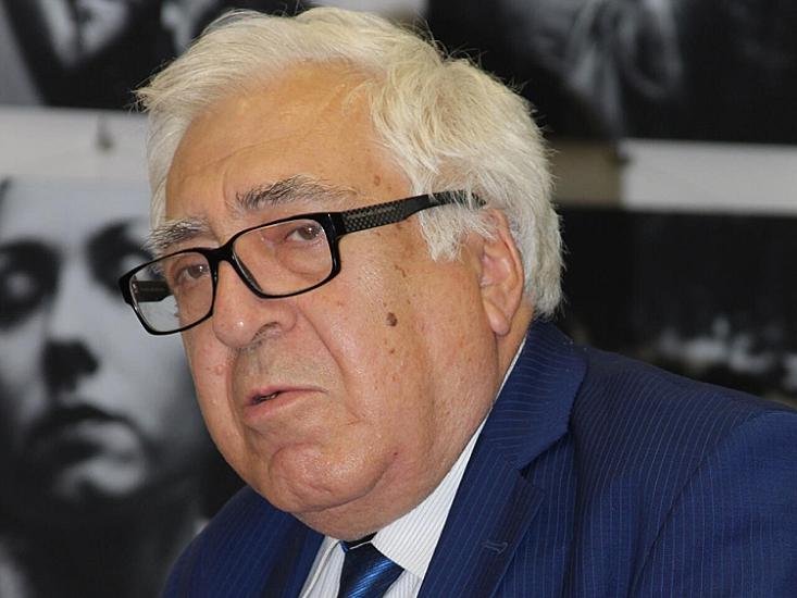 "Gərək bir-birinin "gözünü çıxarsınlar""