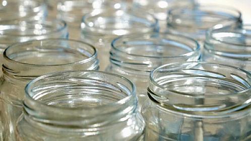 Boş şüşə bankaları təcili atın: Sağlamlığınız üçün gizli təhlükə
