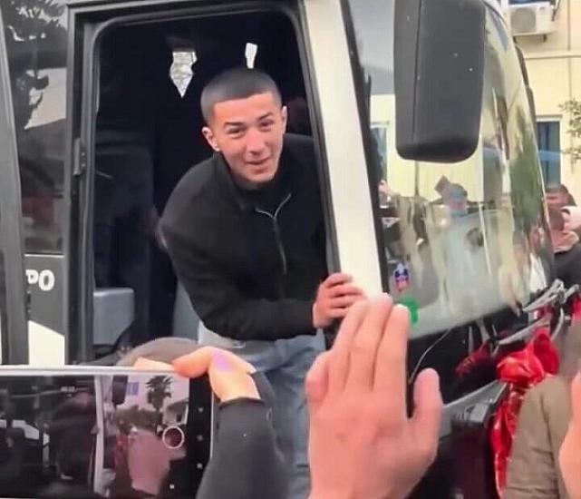 Əsgərliyə gedən gəncdən atasına səmimi 