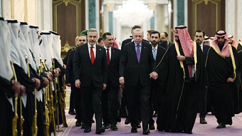 Yaxın Şərqin gələcəyi bir kadrda: 