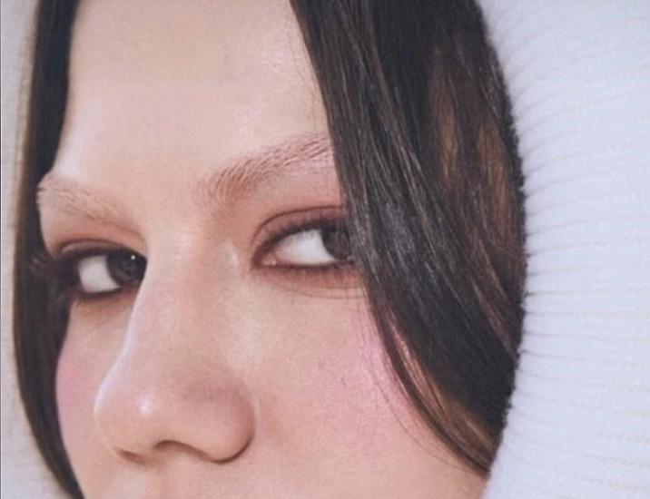 The eyebrows became the agenda -