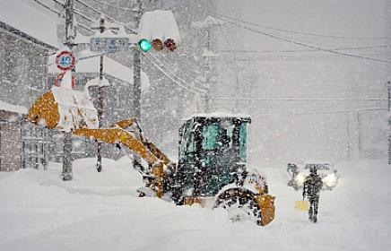 Yaponiyada qar fəlakətindən 
