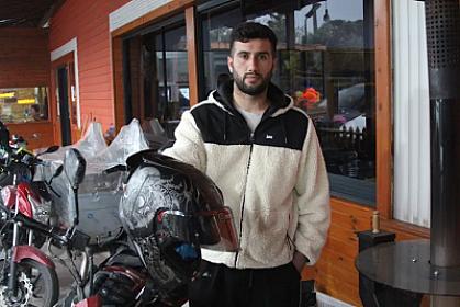 TİR altında qalan kuryer dəbilqə sayəsində sağ qaldı - 