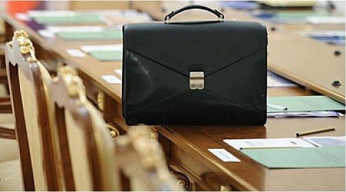 Azərbaycanın Nazirlər Kabinetində neçə boş yer var?