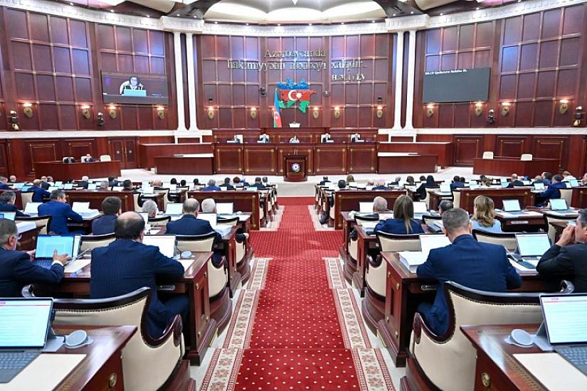 Milli Məclisdən YENİ QADAĞA - 