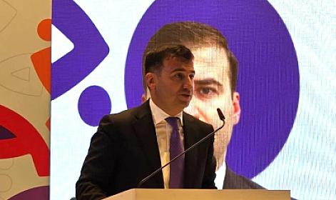 Azər Mursaqulov kabinetin ilk dördlüyündə yer aldı