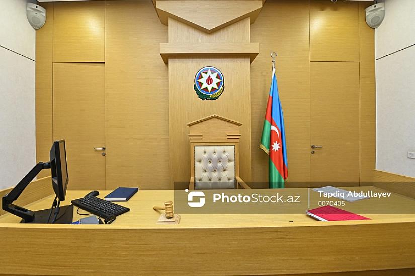  Keçmiş hərbi komissar məhkəmə zalında QANDALLANDI