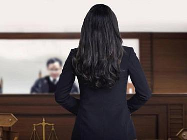 Azərbaycanda qızını həbsdən çıxarmaq istəyən ana aldadıldı