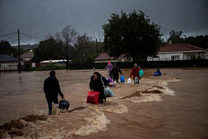 Portuqaliyada ardıcıl qasırğalar nəticəsində 