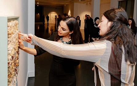 Leyla Əliyeva sərgidə - 