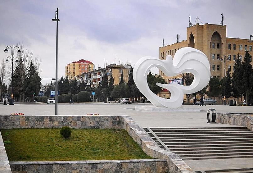 Sumqayıtda "Göyərçin" abidəsi ətrafında nə baş verir? - 