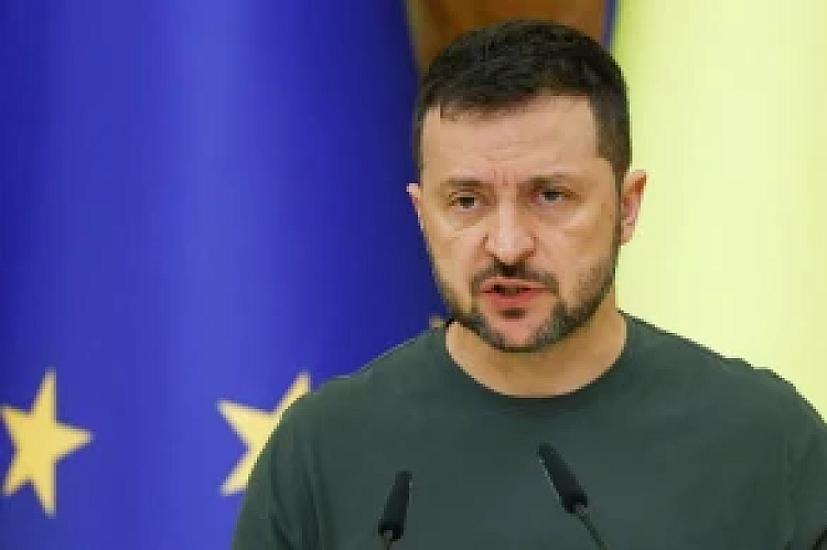 Zelenski 91 gəmiyə sanksiya 