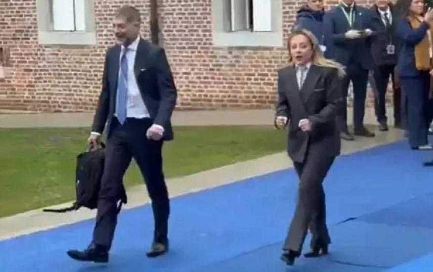 “Çox soyuqdur, öləcəyəm” - Meloninin çətin anları - 