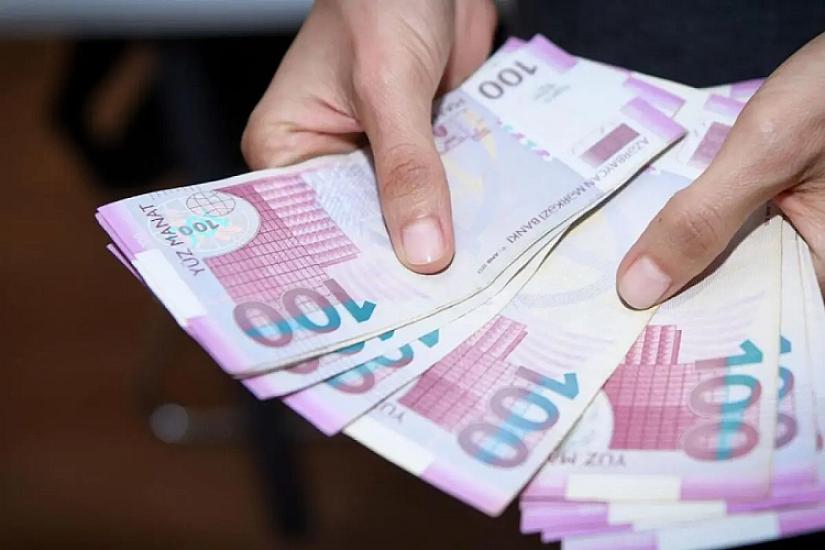 Bu şəxslər 2800 manat müavinət 