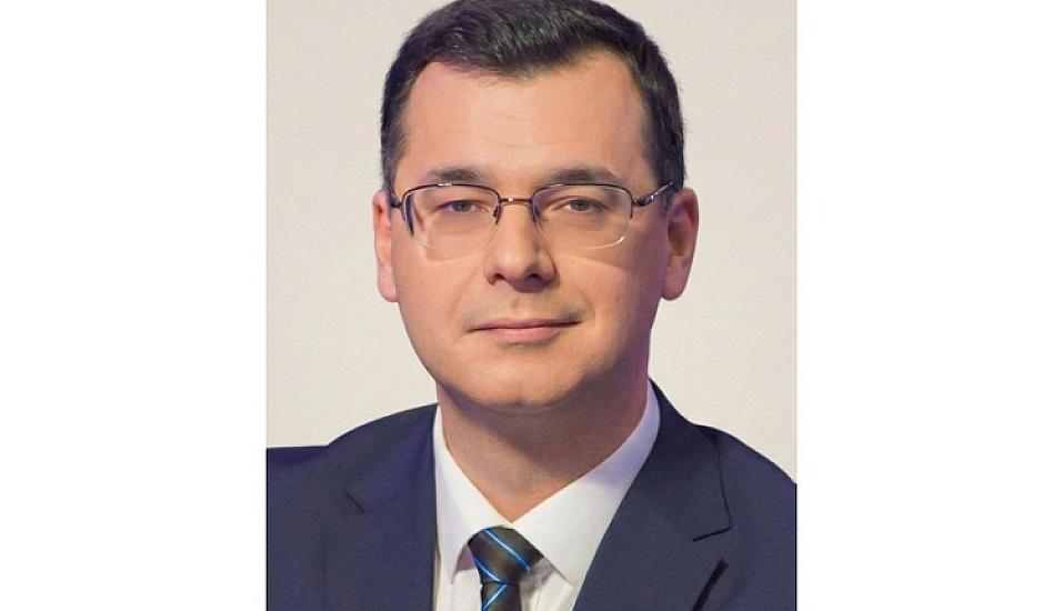 Nazir müşavirinə yüksək vəzifə verdi - 